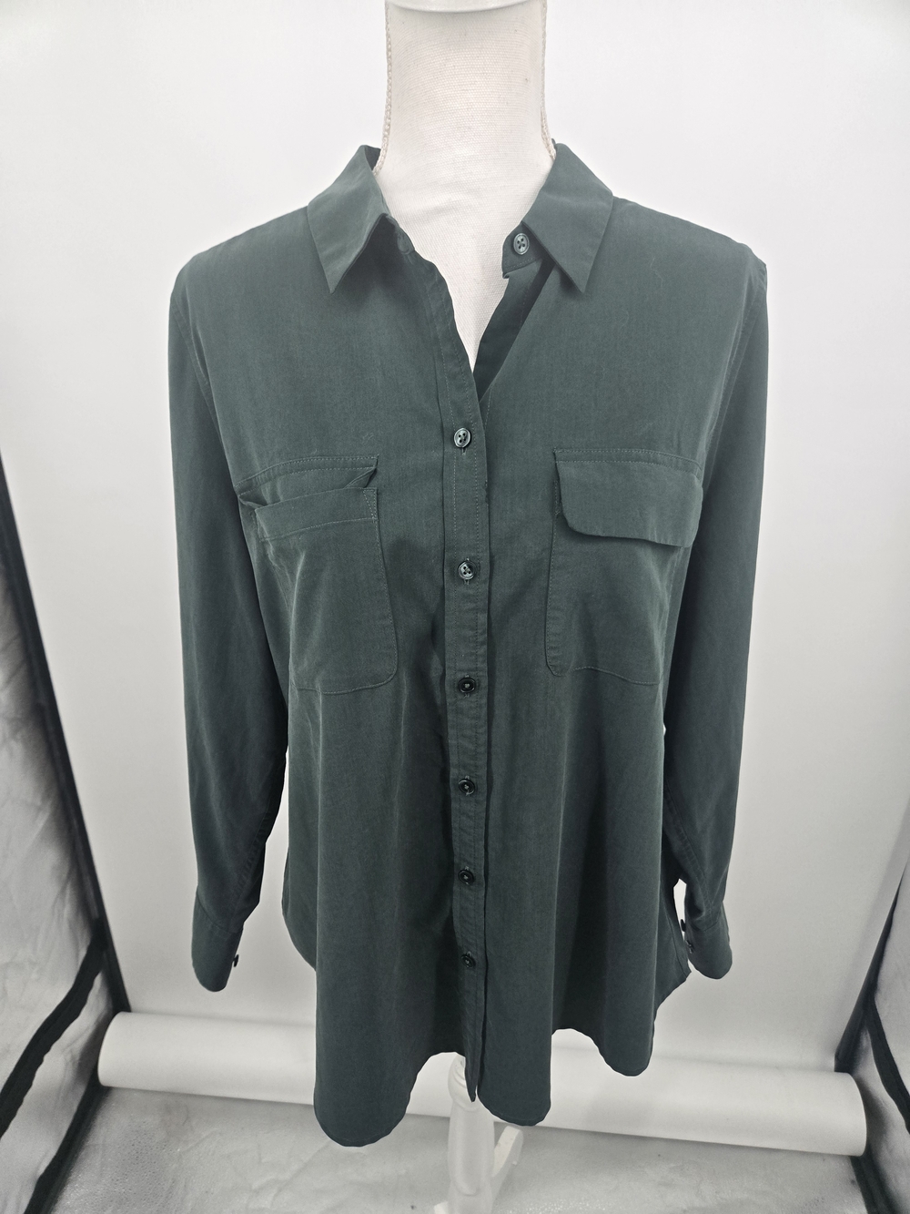 Chico's Forest Green Button-Front Shirt Size 2 (12/14) (7761)